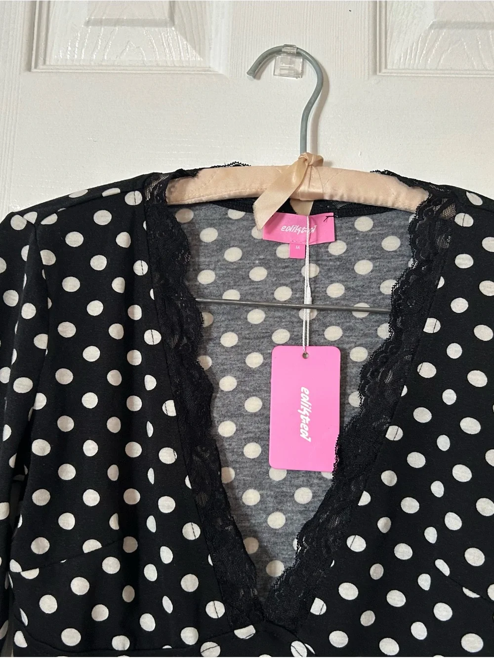 Edikted Black and White Polka Dot Lace-Trim Size M V-Neck Long Sleeve Top - Picture 11 of 15